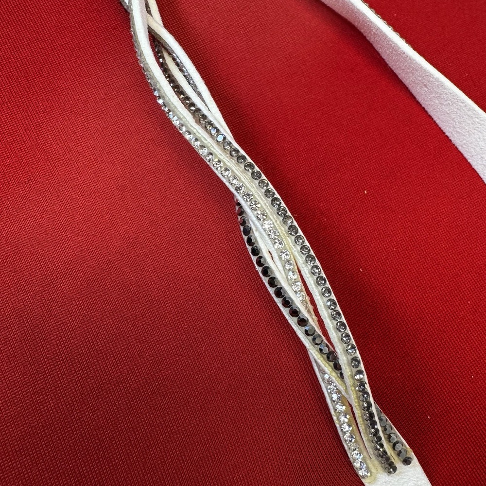 White Leather With Rhinestone Hair Band - Picture 4 of 4